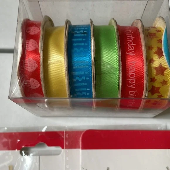 Holiday Card Clips and Ribbon New in Package - Picture 2 of 6